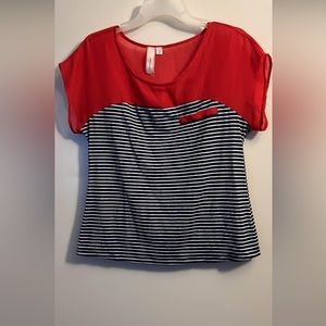 ✨Robin K Top✨ Price Dropped!🔥